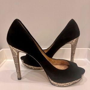 Joan and David peeptoe snakeskin & suede pumps  size 8.5